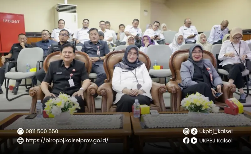 Kepala Biro PBJ Kalsel Hadiri Rapat Paripurna DPRD Provinsi Kalimantan Selatan